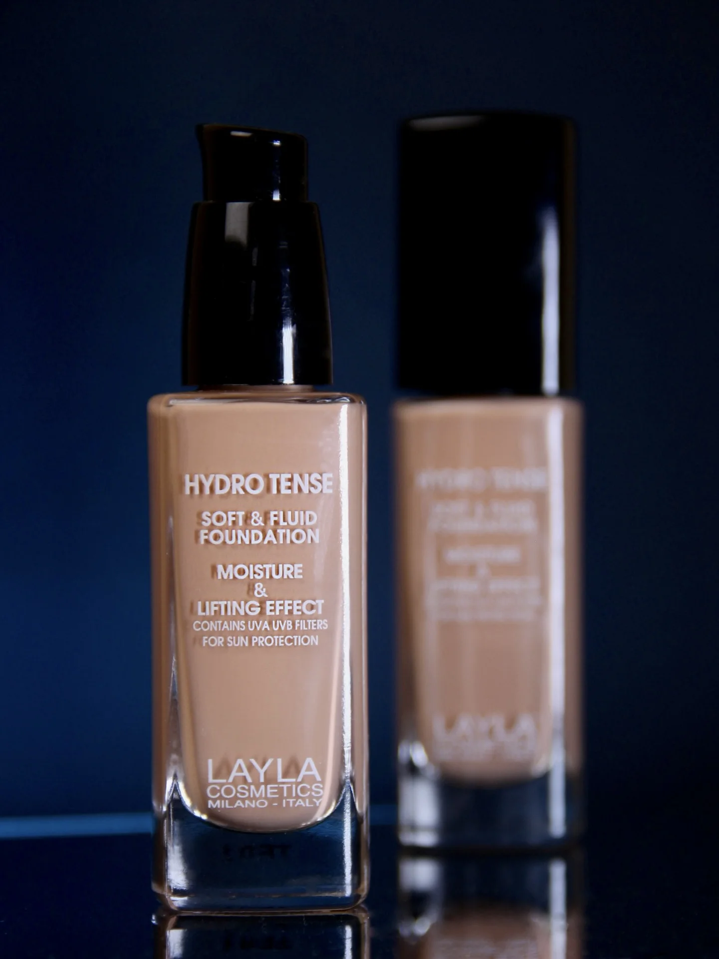 Тональная основа с лифтинговым эффектом Hydro Tense Foundation