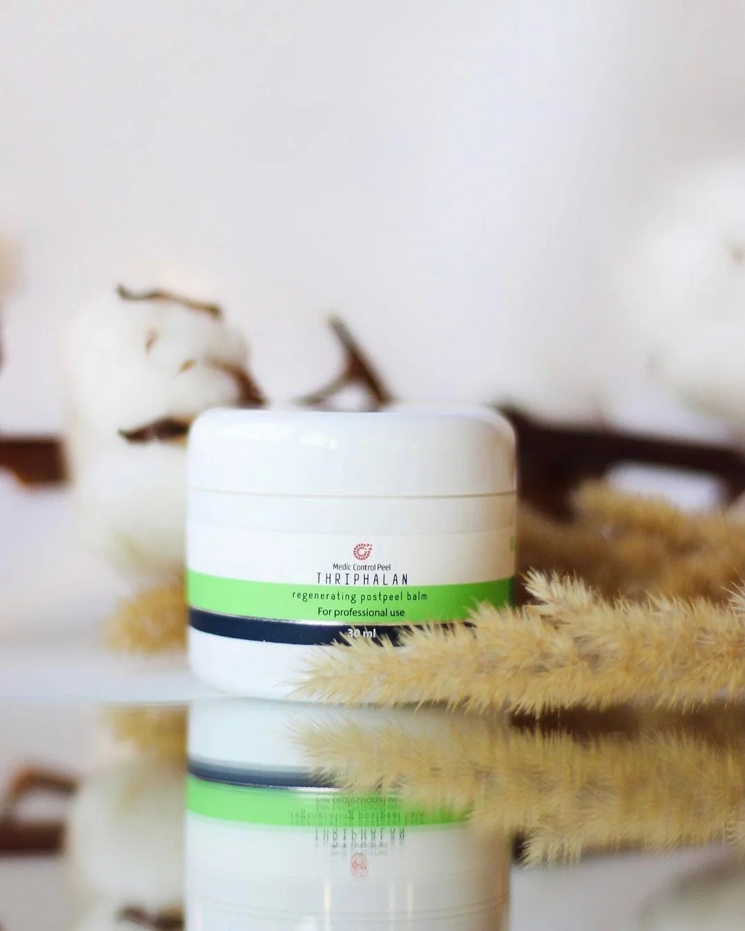 Восстанавливающий противовоспалительный бальзам для поврежденной кожи Thriphalan