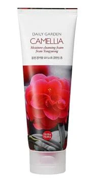 Очищающая пенка с камелией Daily Garden Camelia Moisture Cleansing Foam from Tongyeong Holika Holika 120 мл Очищающая пенка с камелией Daily Garden Camelia Moisture Cleansing Foam from Tongyeong Holika Holika 120 мл