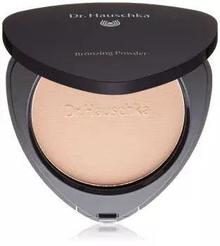 Пудра для лица с бронзовым эффектом Bronzing Powder Dr. Hauschka