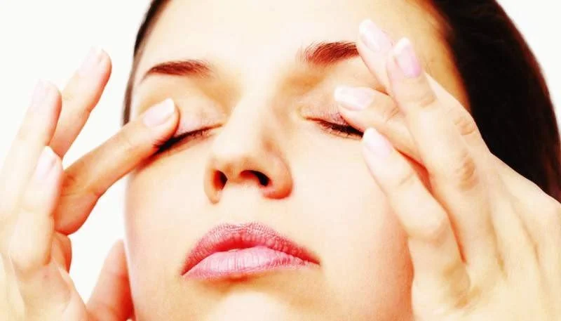 Снимаем напряжение с глаз в домашних условиях Kosmetika-proff.ru