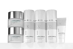 Holy Land Alpha Complex Multi-fruit system - Для увлажнения и питания кожи