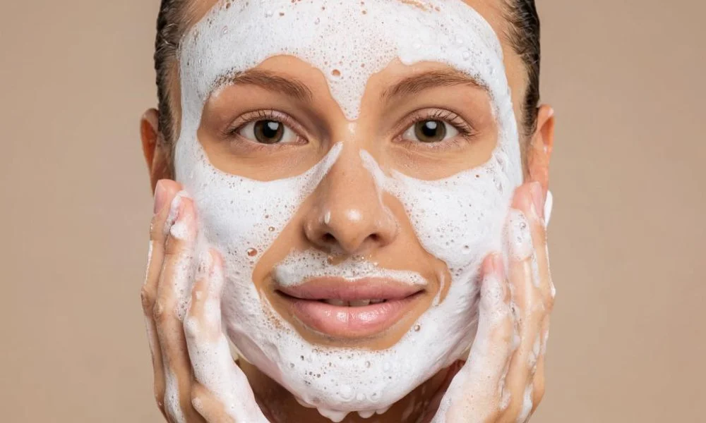 КРЕМ, СЫВОРОТКА, МАСКА. ЭТАПЫ И СРЕДСТВА ДОМАШНЕГО УХОДА ЗА ЛИЦОМ Kosmetika-proff.ru