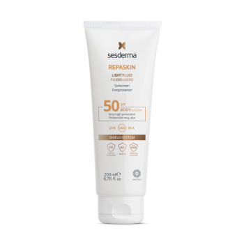 Нежный солнцезащитный флюид для тела Repaskin Silk SPF 50 (Sesderma)