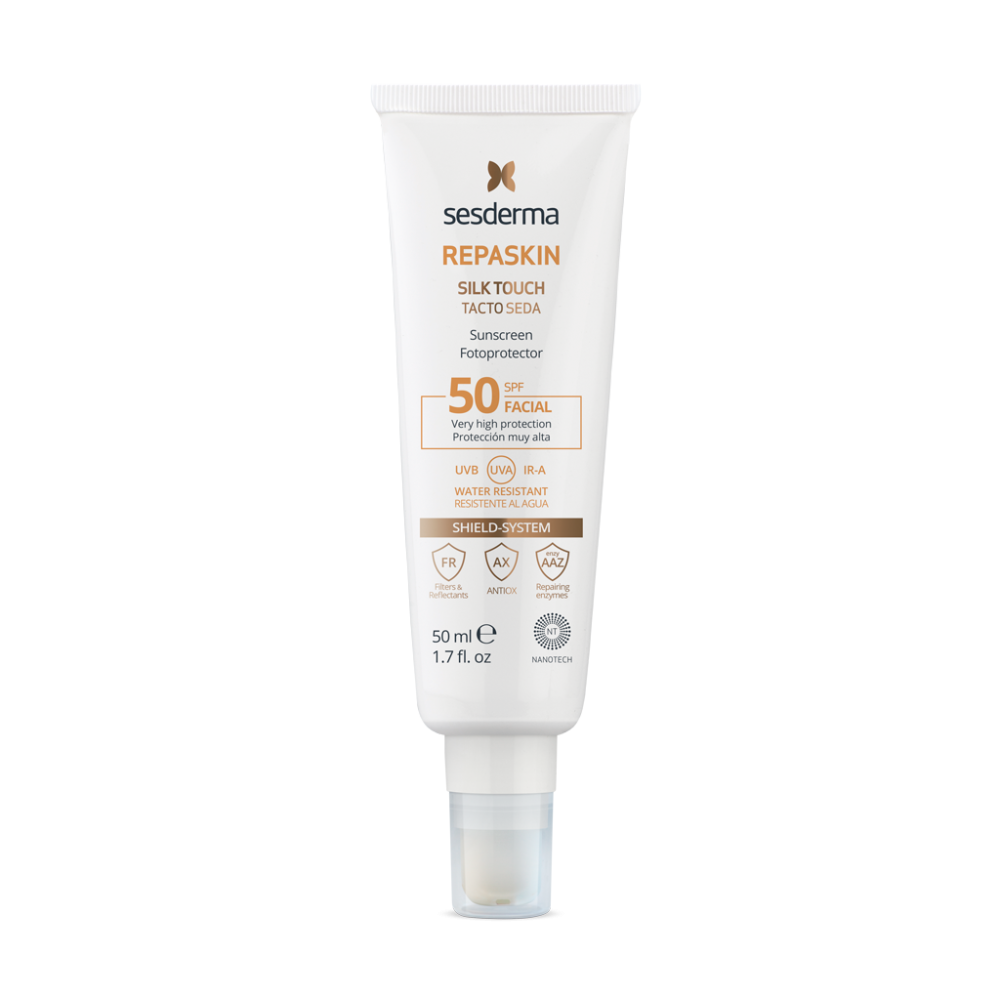 

Средство солнцезащитное с нежностью шелка для лица Repaskin Silk SPF 50