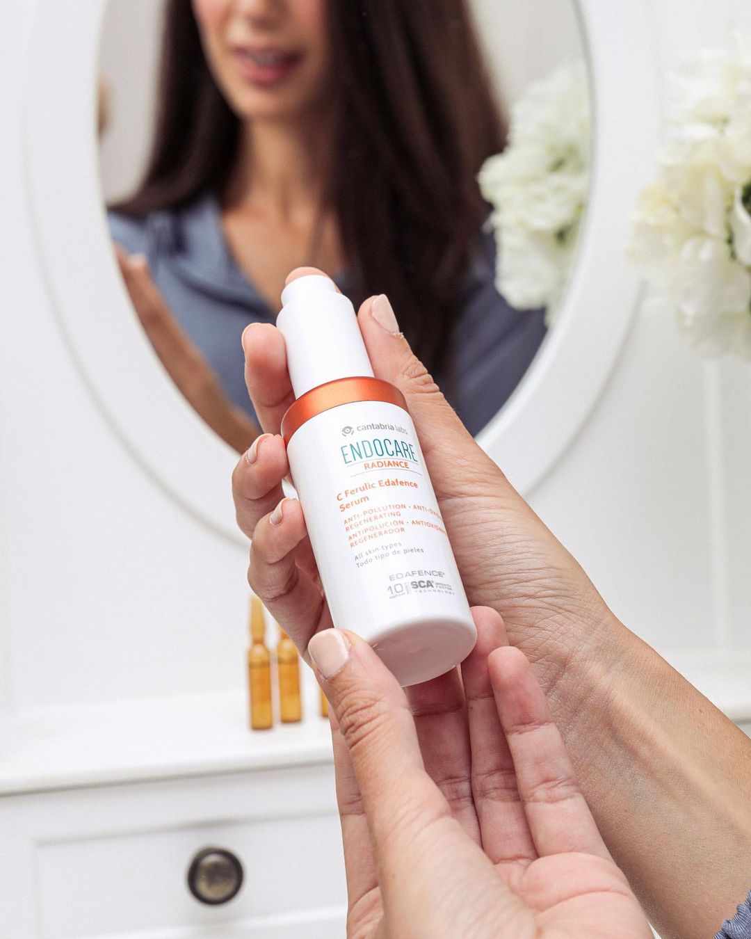 Защитная антиоксидантная регенерирующая сыворотка Endocare Radiance C Ferulic Edafence Serum