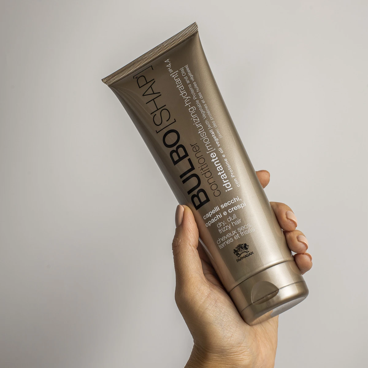 Увлажняющий кондиционер для сухих, тусклых и пушащихся волос Bulboshap